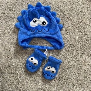 COPY - The Children’s Place Hat and Mittens set